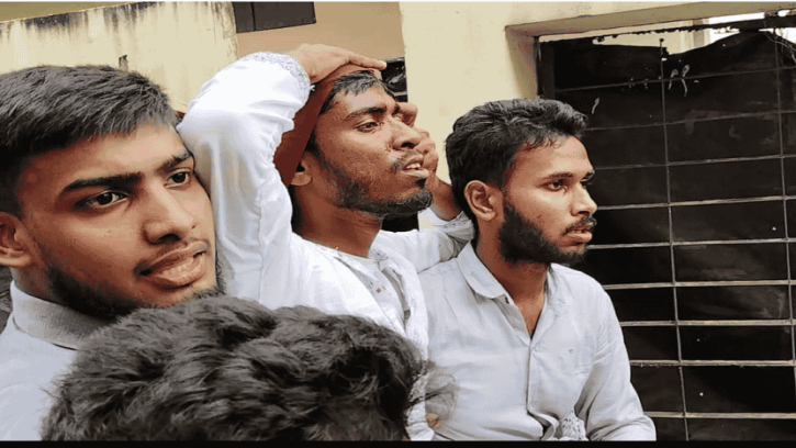 পিরোজপুরে বৈষম্যবিরোধী ছাত্র আন্দোলনের মতবিনিময় সভায় দুই পক্ষের সংঘর্ষ,আহত ৫