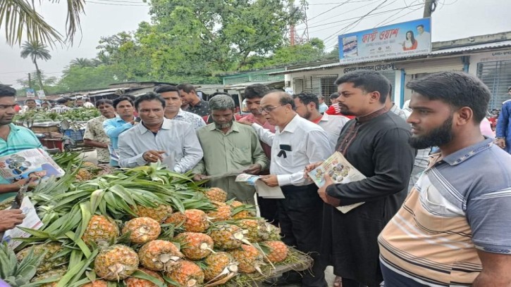 শিবগঞ্জে আওয়ামী লীগ নেতা নজরুল ইসলামের গণসংযোগ