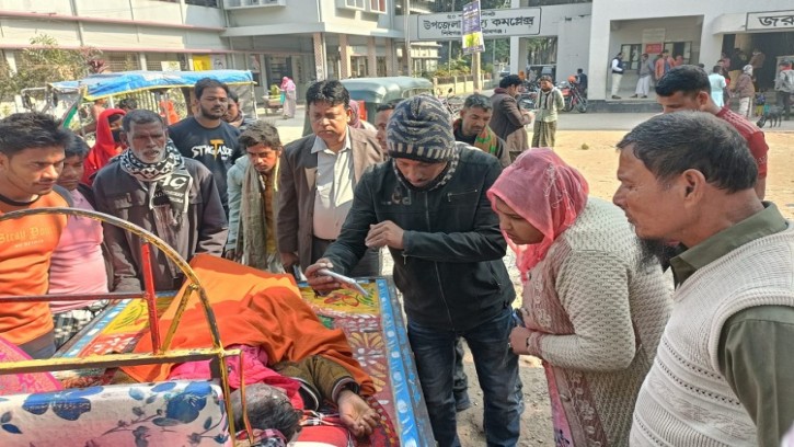 শিবগঞ্জে চা ঢেলে শিশুর শরীর ঝলসে দিল নৌকার সমর্থকরা