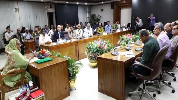 অপরাধীদের ছাড় না দেয়ার দাবি সিনিয়র সাংবাদিকদের