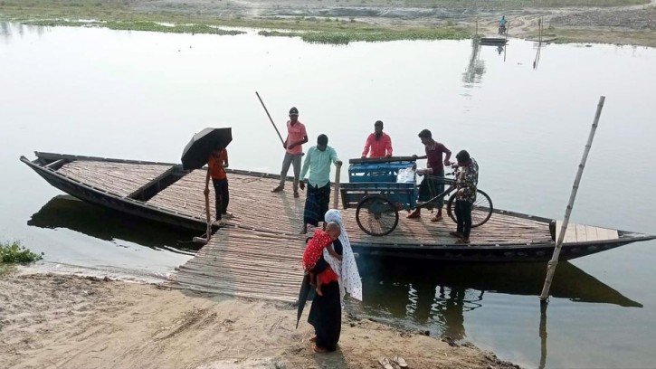 পলাশবাড়ীতে ইজারা ছাড়াই চলছে খেয়াঘাট, উত্তোলিত অর্থ যাচ্ছে কার পকেটে