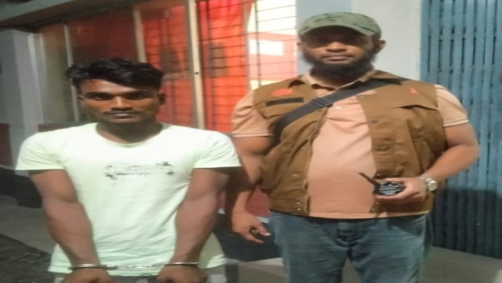 ইন্দুরকানীতে গাঁজা'সহ একজনকে গ্রেফতার