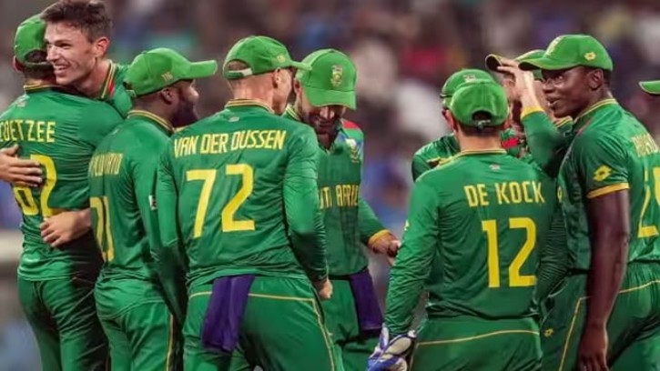 ইংল্যান্ডকে হারালো দক্ষিণ আফ্রিকা