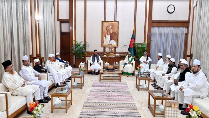 প্রধানমন্ত্রীর সঙ্গে ৯টি রাজনৈতিক দলের নেতার সাক্ষাৎ