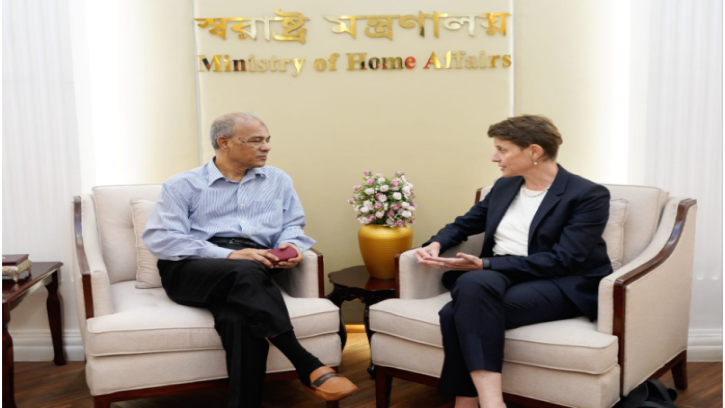 প্রথম অগ্রাধিকার আইনশৃঙ্খলা পরিস্থিতি নিয়ন্ত্রণে রাখা : স্বরাষ্ট্র উপদেষ্টা 