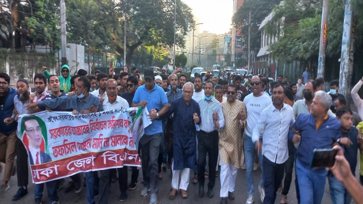 রিজভীর নেতৃত্বে রাজধানীতে মিছিল ও সড়ক অবরোধ