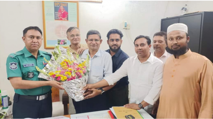  মুগদা থানার ওসিকে প্রেসক্লাবের শুভেচ্ছা