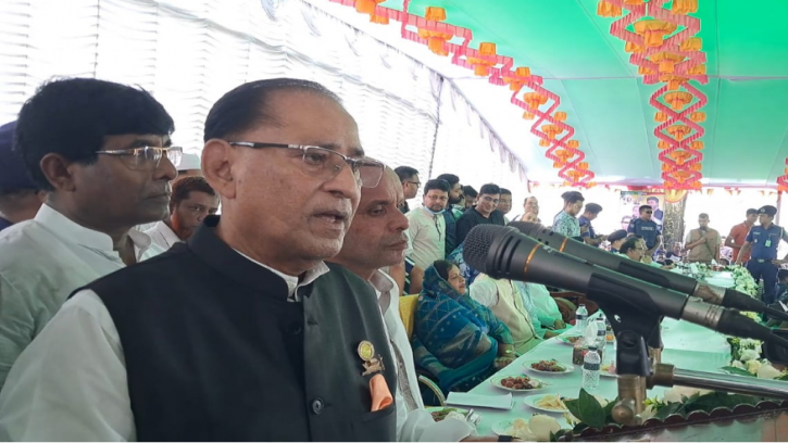 বাঙালি জাতি কখনো বিশ্ব মোড়লদের ধার ধারে না: মৎস্য ও প্রাণিসম্পদ মন্ত্রী