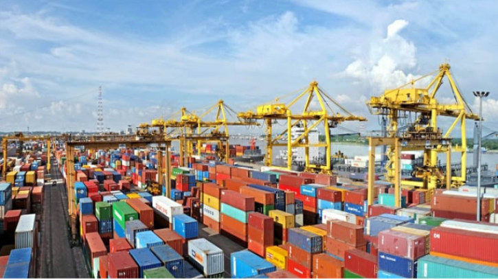 বন্দরে আমদানি-রপ্তানি কার্যক্রম স্বাভাবিক হয়ে আসছে