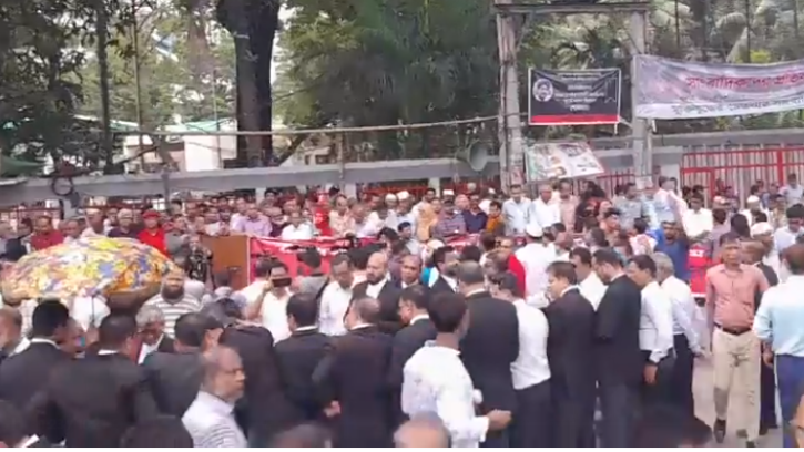 শিক্ষার্থীদের অসহযোগ কর্মসূচি ঘিরে উত্তপ্ত দেশ