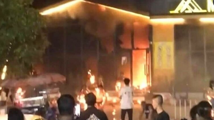 থাইল্যান্ডে নাইট ক্লাবে অগ্নিকাণ্ডে নিহত ১৪, আহত ৪০
