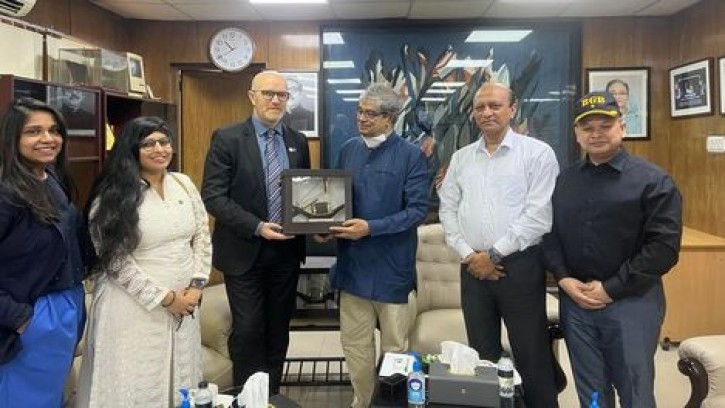 আপত্তিকর পোস্ট অপসারণে ফেসবুকের আশ্বাস