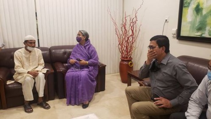 সংঘর্ষে আহত শিক্ষার্থীদের দেখতে হাসপাতালে শিক্ষামন্ত্রী