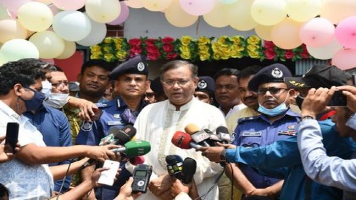 'বিএনপি মহাসচিব কখন যে রাজাকারদের মুক্তিযোদ্ধা বলে বসেন' শঙ্কা তথ্যমন্ত্রীর  