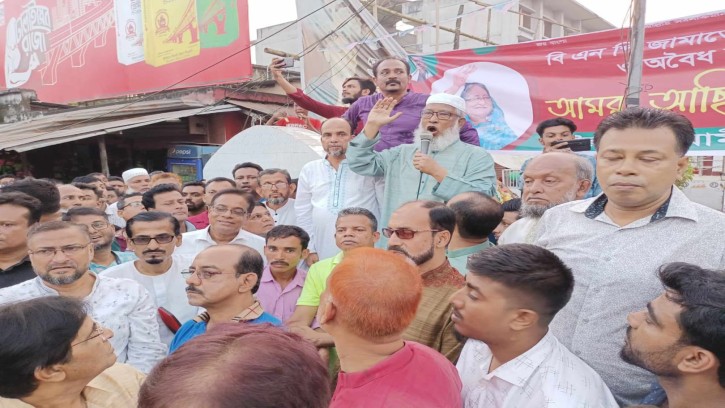 পিরোজপুরে বিশ হাজার মানুষ নিয়ে শান্তি সমাবেশ পৌর মেয়রের