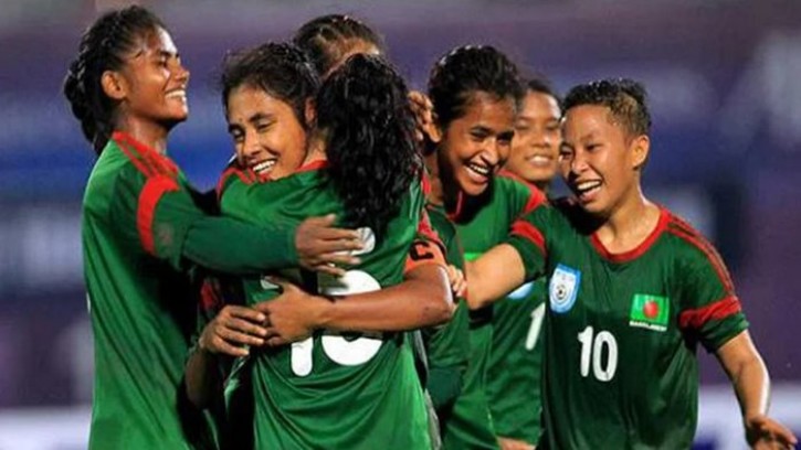 মালয়েশিয়ার বিপক্ষে গোল উৎসব বাংলাদেশের নারী ফুটবল দলের