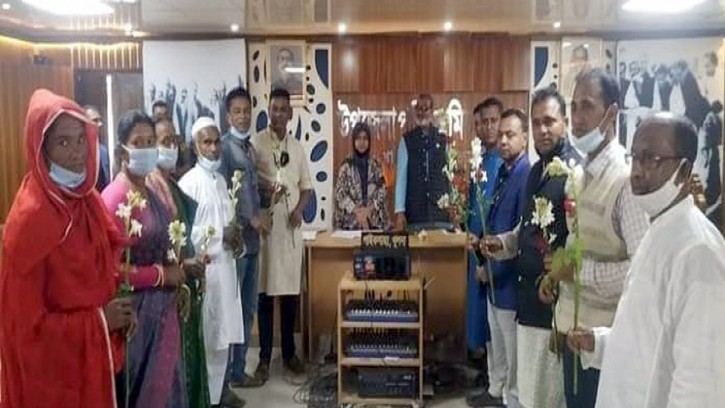 পাইকগাছার হরিঢালী ইউপি সদস্যদের শপথ