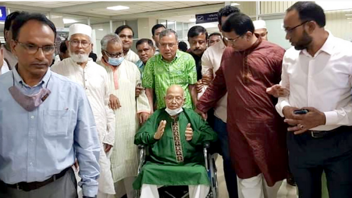 সিলেটের বাসায় গেলেন সাবেক অর্থমন্ত্রী মুহিত