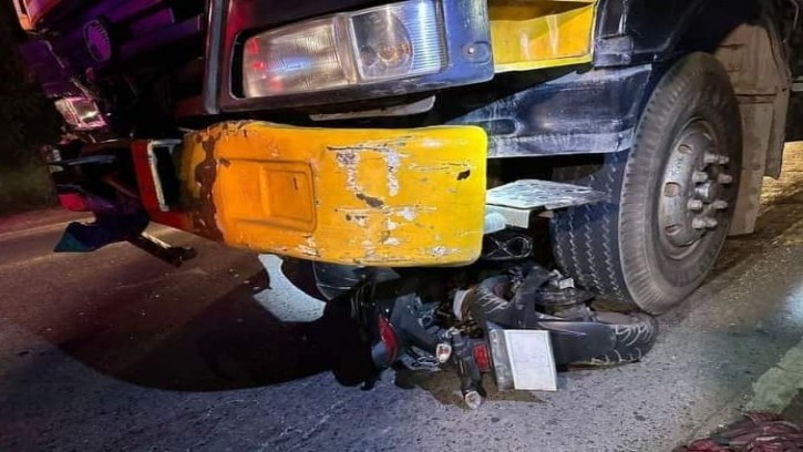 ঘিওরে ট্রাক চাপায় দুই যুবক নিহত