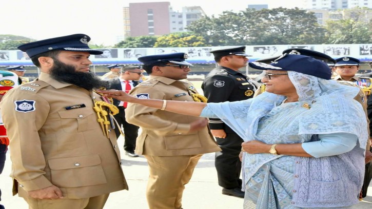 বিপিএম পদক পেলেন অতিরিক্ত পুলিশ সুপার শহিদুল