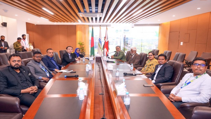 ড্যাফোডিল ইউনিভার্সিটির সঙ্গে সম্পর্ক স্থাপনে আগ্রহী ইউকে প্রতিনিধি দল