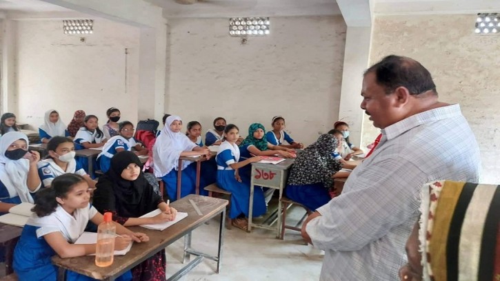 রাথমিক শিক্ষার মান বৃদ্ধিতে সরকার অঙ্গীকারবদ্ধ: গণশিক্ষা প্রতিমন্ত্রী