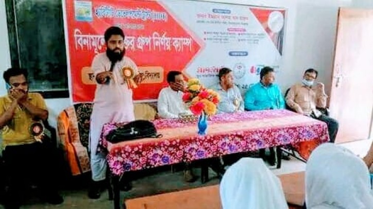 পিরোজপুরে শিক্ষার্থী ও অভিভাবকের বিনামূল্যে রক্তের গ্রুপ পরীক্ষা