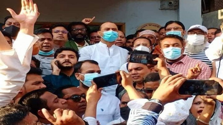 কেরাণীগঞ্জে আওয়ামী লীগের মিছিল, নিপুণ রায়কে অবাঞ্ছিত ঘোষণা