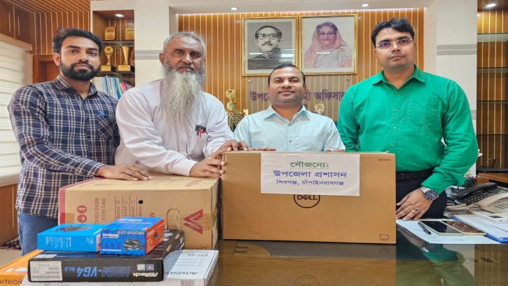 শিবগঞ্জ ডায়াবেটিক সমিতি পেল কম্পিউটার সামগ্রী