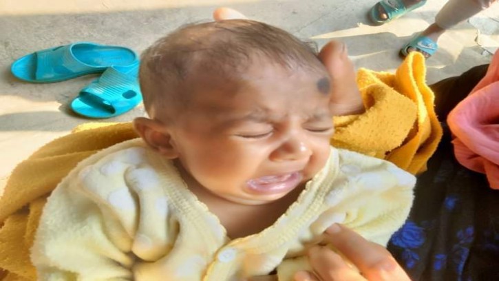 দু'মাসের কন্যার চিকিৎসায় আর্থিক সহযোগিতা চান সাংবাদিক পিতা