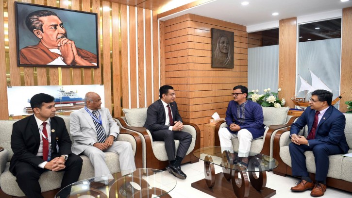 নৌপরিবহন প্রতিমন্ত্রী ও শ্রীলংকার সফররত পররাষ্ট্রমন্ত্রীর বৈঠক