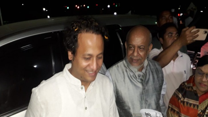 রাজবাড়ীতে শিক্ষা উপমন্ত্রী নওফেলকে ফুলেল শুভেচ্ছা