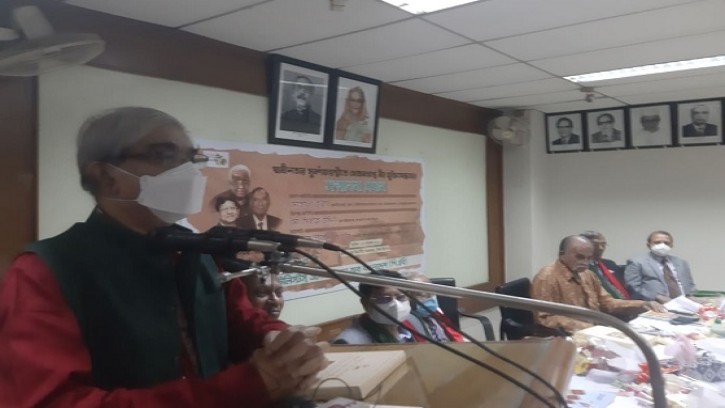 খেতাবপ্রাপ্ত তিন বীর মুক্তিযোদ্ধাকে পিএবির সম্মাননা 