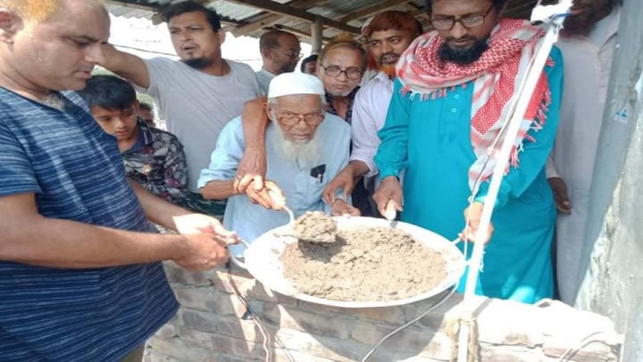 কপিলমুনি জামে মসজিদের দ্বিতল ভবনের ঢালাই কাজের উদ্বোধন