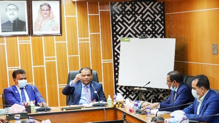 স্থানীয় লক্ষ্যভিত্তিক গুচ্ছগ্রাম বাস্তবায়নে ভূমি মন্ত্রণালয়