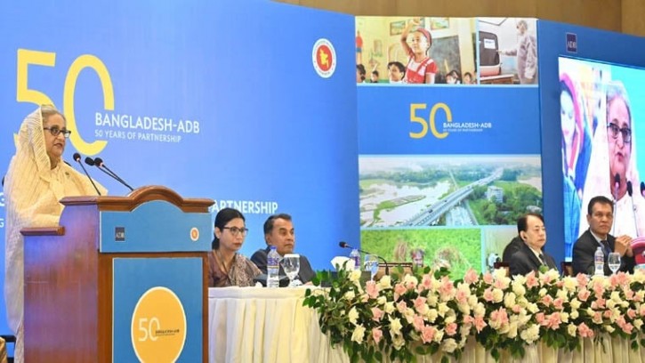 উন্নয়ন অংশীদারদের সহজ শর্তে ঋণ প্রদান অব্যাহত রাখার আহ্বান প্রধানমন্ত্রীর