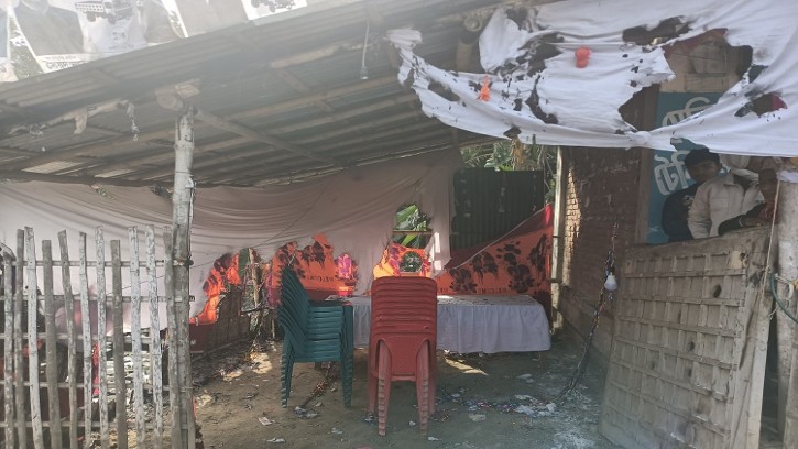 শিবগঞ্জে ট্রাক প্রতীকের নির্বাচনি অফিসে অগ্নিসংযোগ