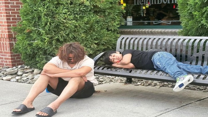 যে কারণে ছেলে জয়কে সিঙ্গাপুরে ভর্তি করাচ্ছেন শাকিব খান