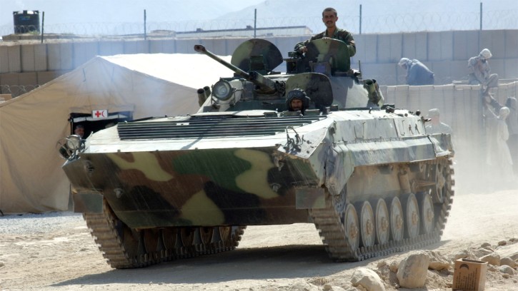 যে কারণে পাকিস্তান সীমান্তে ট্যাংক-অস্ত্র নিচ্ছে আফগানিস্তান