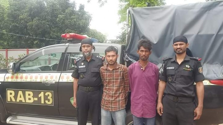 গোবিন্দগঞ্জে  ৮৮ কেজি গাঁজাসহ গ্রেফতার ২