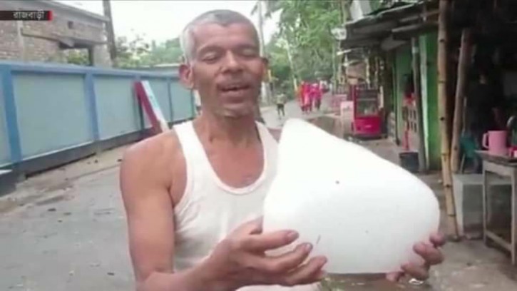 পাংশায় পাঁচ কেজি ওজনের শিল