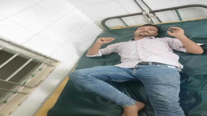 রাজবাড়ীতে চাঁদাবাজি মামলায় জামিনে এসে সাংবাদিকের ওপর হামলা 