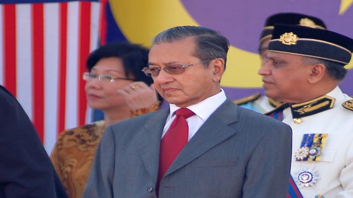  মাহাথির মোহাম্মদ হাসপাতালে ভর্তি