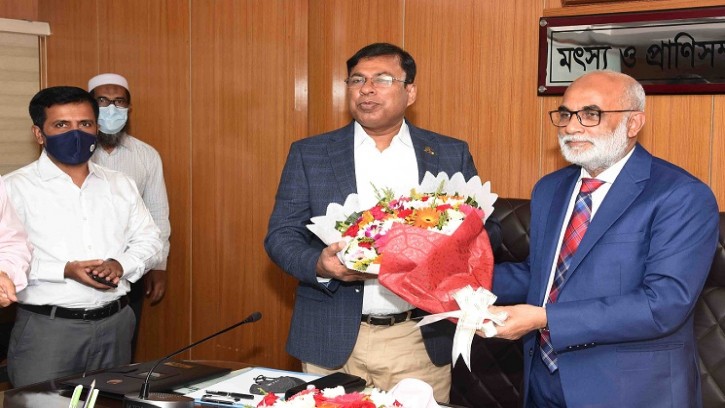 মৎস্য মন্ত্রণালয়ের সচিব ড. মুহাম্মদ ইয়ামিন চৌধুরীর যোগদান