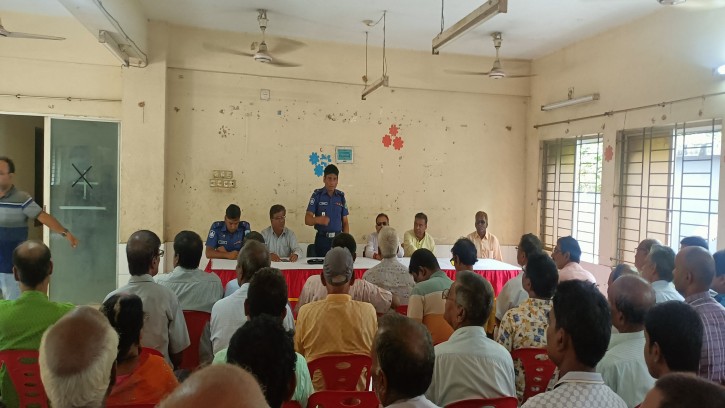 শিবগঞ্জে দুর্গাপূজা উপলক্ষে পুলিশের মতবিনিময় সভা