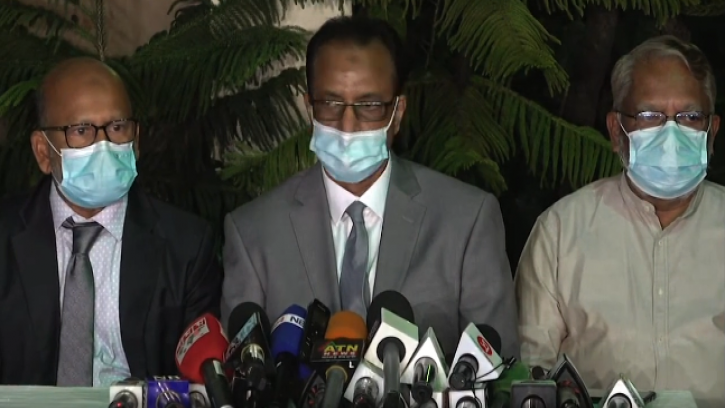 চরম ঝুঁকিতে খালেদা জিয়া: চিকিৎসক টিম