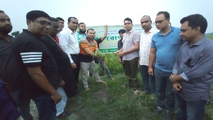 শিবগঞ্জে বৃক্ষরোপণ কর্মসূচির উদ্বোধন