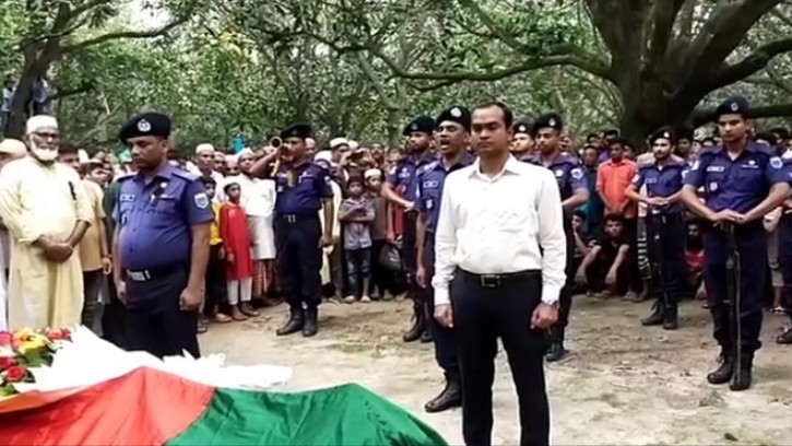 শিবগঞ্জে বীরমুক্তিযোদ্ধা কাশেমের রাষ্ট্রীয় মর্যাদায় দাফন