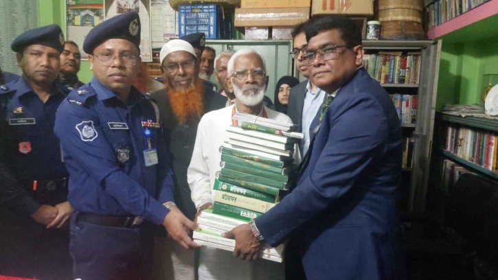 একুশ পদক নিয়ে গ্রামে  ফিরলেন  জিয়াউল ঘোষ