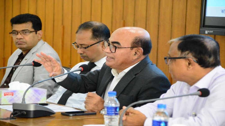 বিদেশ নির্ভরতা কমাতে মানসম্মত উচ্চ শিক্ষার তাগিদ ইউজিসির